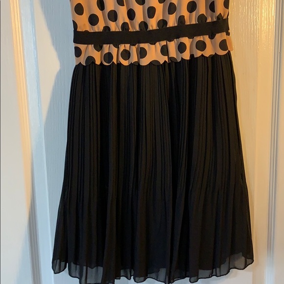 Dress - Picture 4 of 7